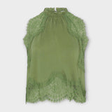 Kaia - Satin bluzica s čipkastim detaljima i plisiranim izrezom u setu