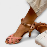 Calista – Glamur u Zlatnoj i Roza