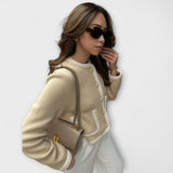 Klasična pletena jakna s ukrasnim džepovima