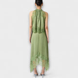 Kaia - Satin bluzica s čipkastim detaljima i plisiranim izrezom u setu