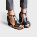 Nadaria – T-Traka Stil s Udobnošću