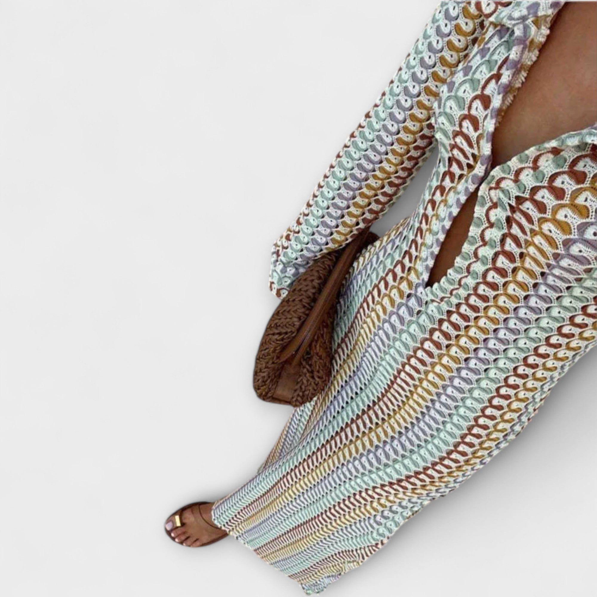 Elina – Maksikabast s V-izrezom i odmorom