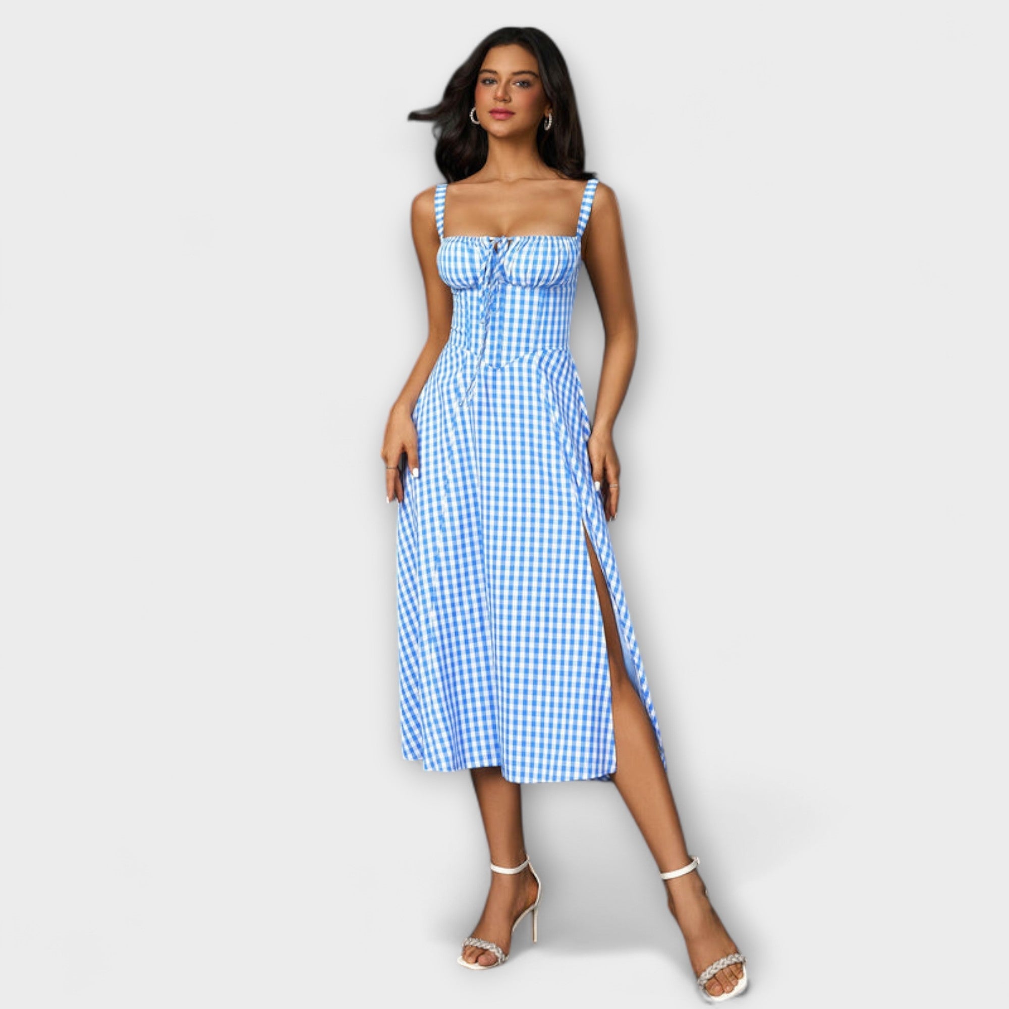 Nada - Haljina s volanima i detaljem proreza