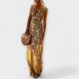 Duga haljina s V-izrezom i detaljima od šljokica