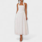 Aurora - Srednja crna haljina s detaljem u struku